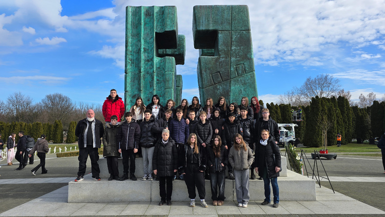 Memorijalno groblje žrtava iz Domovinskog rata u Vukovaru