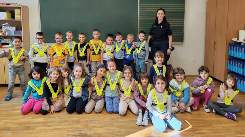 Poštujte naše znakove – susret s policijskim službenicama